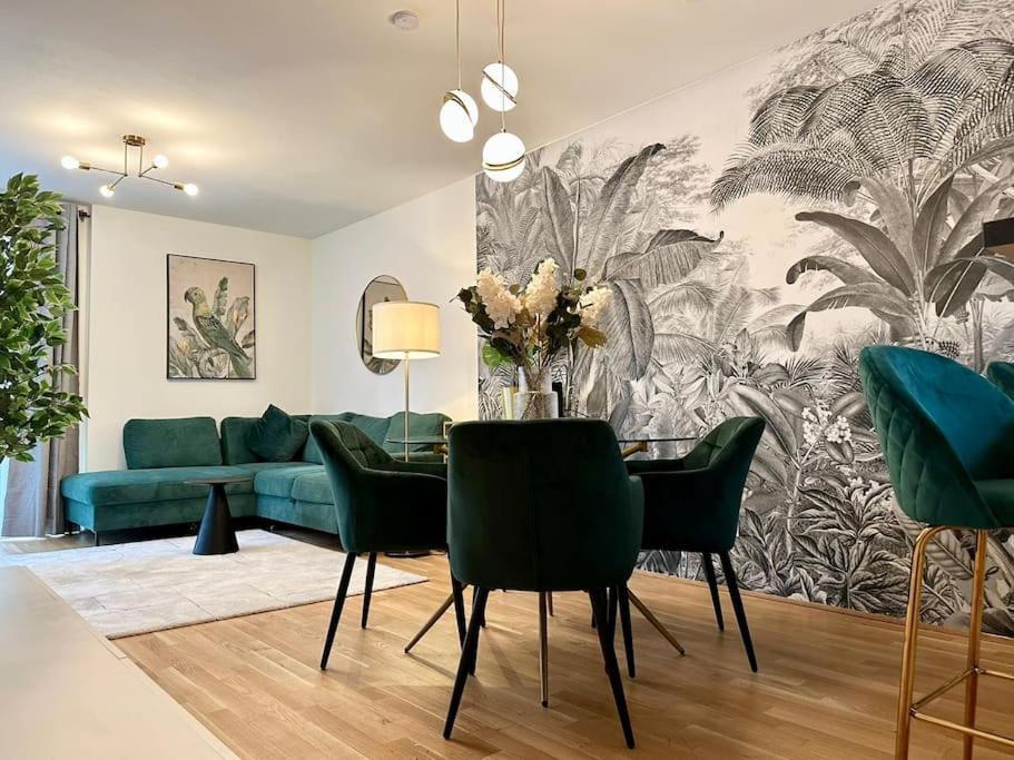 Balcony Apartment I 50 M² I Near City Center Viena Exterior foto