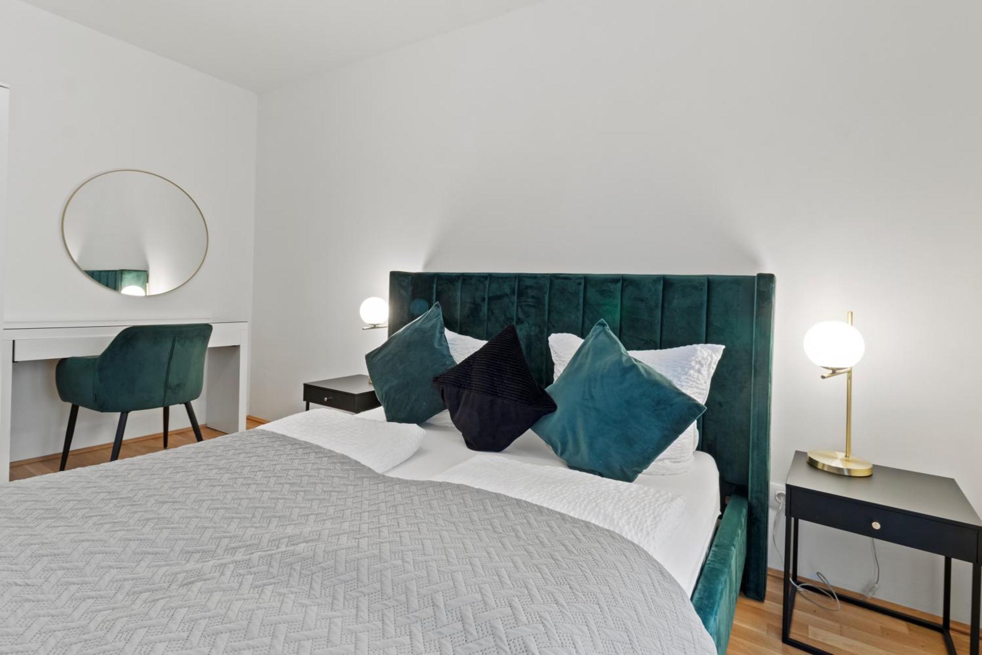 Balcony Apartment I 50 M² I Near City Center Viena Exterior foto
